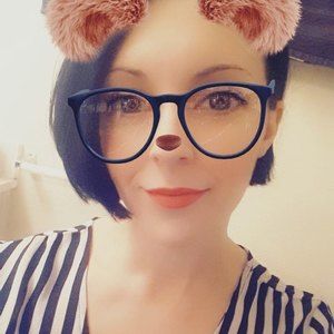 Meet your Posher, Enjoli